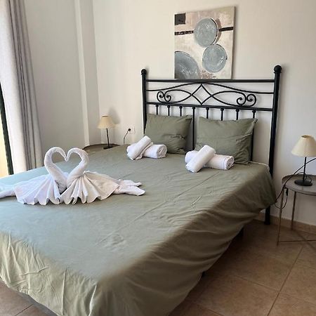 דירות ארונה Casa Geranios 2 מראה חיצוני תמונה